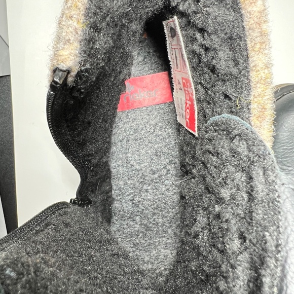 Rieker Fee 93 Woman’s Black Ankle Bootie Foldover Side Tie Zipper Size 41 - Picture 10 of 13